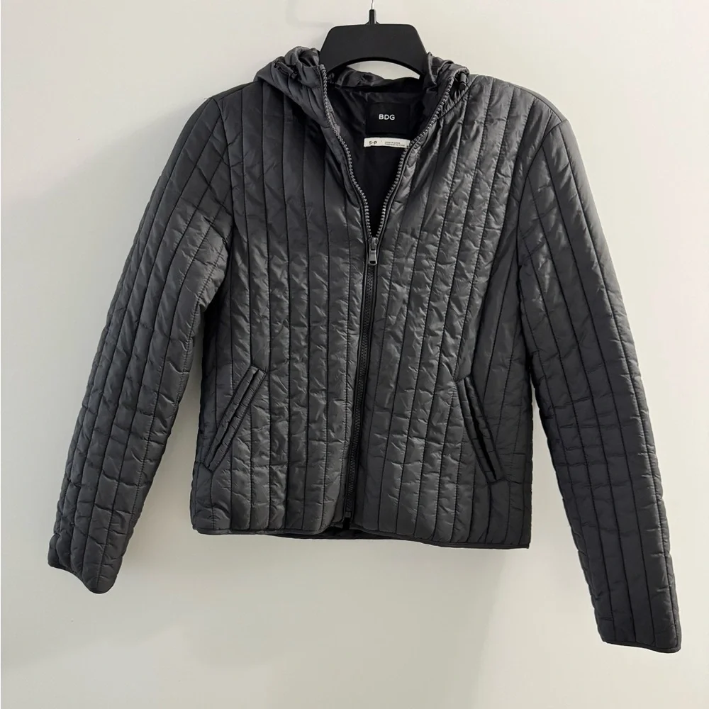 Urban Outfitters BDG Quilted Lightweight Hooded Puffer Jacket - Picture 1 of 7